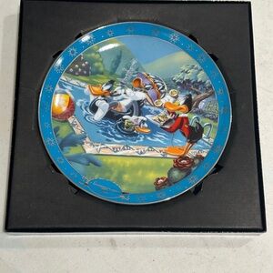 Looney Tunes Collector's Plate with Box New